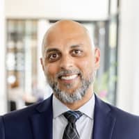Sitter Profile Image: hanif r.
