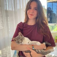 Sitterprofilbild: Özge Ö.