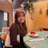 Sitter Profile Image: Yahaira L.