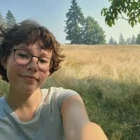 Sitter Profile Image: Lola & Brett H.