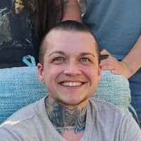 Sitter Profile Image: Logan R.