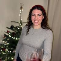 Sitter Profile Image: Phoebe M.