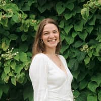 Sitter Profile Image: Julianne P.