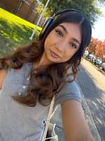 Sitter Profile Image: Yelaini G.