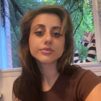 Sitter Profile Image: Lily K.