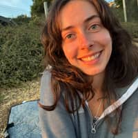 Sitter Profile Image: Maya T.