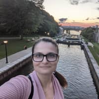 Sitter Profile Image: Marina L.