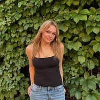 Sitter Profile Image: Danielle S.