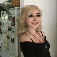 Sitter Profile Image: Erin T.