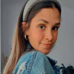 Sitter Profile Image: Reina M.