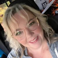 Sitter Profile Image: Tracy H.