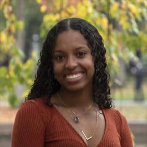 Sitter Profile Image: Leila A.