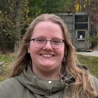 Sitter Profile Image: Emma M.