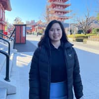 Sitter Profile Image: Helena L.