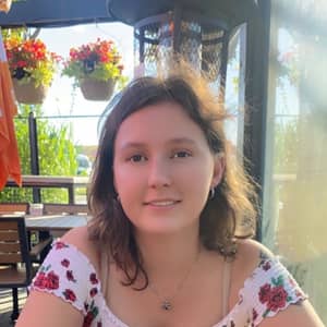 Sitter Profile Image: Sarah S.