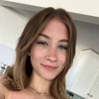 Sitter Profile Image: Julia A.