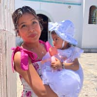 Sitter Profile Image: Sarah L.