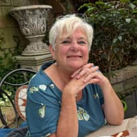 Sitter Profile Image: Angela S.