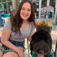 Sitter Profile Image: Elayna S.