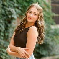 Sitter Profile Image: Lydia H.