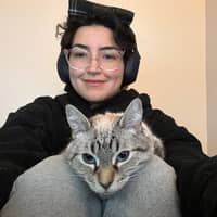 Sitter Profile Image: Lucy C.