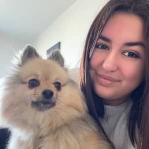 Sitter Profile Image: Maeva G.