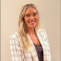 Sitter Profile Image: Anna M.