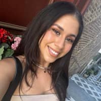 Sitter Profile Image: Mercedes F.