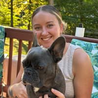 Sitter Profile Image: Lindsay M.