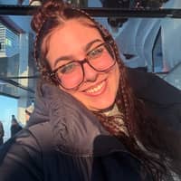 Sitter Profile Image: Alexis C.