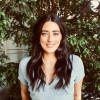 Sitter Profile Image: Julia O.