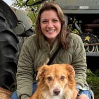 Sitter Profile Image: Chloe S.