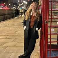 Sitter Profile Image: Lizzy R.