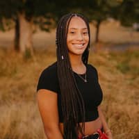 Sitter Profile Image: Mya J.