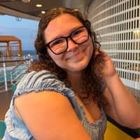 Sitter Profile Image: Lilli P.