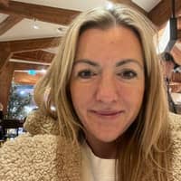 Sitter Profile Image: Hayley L.