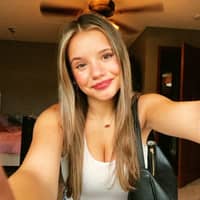 Sitter Profile Image: Hailey M.