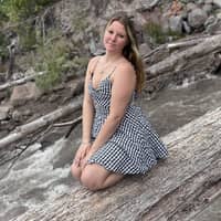 Sitter Profile Image: Savannah E.