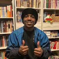 Sitter Profile Image: De'Andre t.