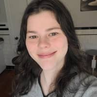 Sitter Profile Image: Zoe C.