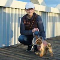 Sitter Profile Image: Hong L.