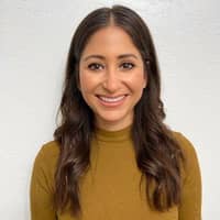 Sitter Profile Image: Diana H.