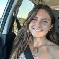 Sitter Profile Image: Claire J.