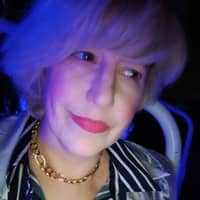 Sitter Profile Image: Courtnay W.