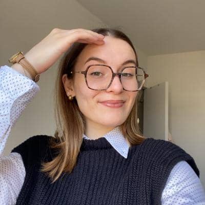 Sitter Profile Image: Marina L.