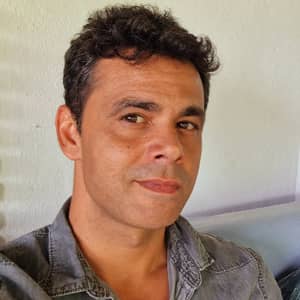 Sitter Profile Image: Sergio L.