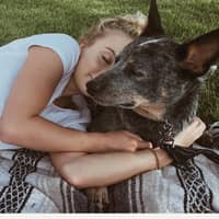 Sitter Profile Image: Elizabeth H.