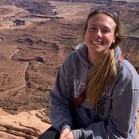 Sitter Profile Image: Amanda G.