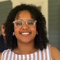 Sitter Profile Image: Deborah G.