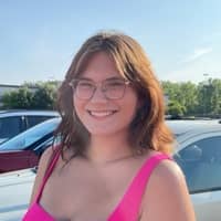 Sitter Profile Image: Holly R.